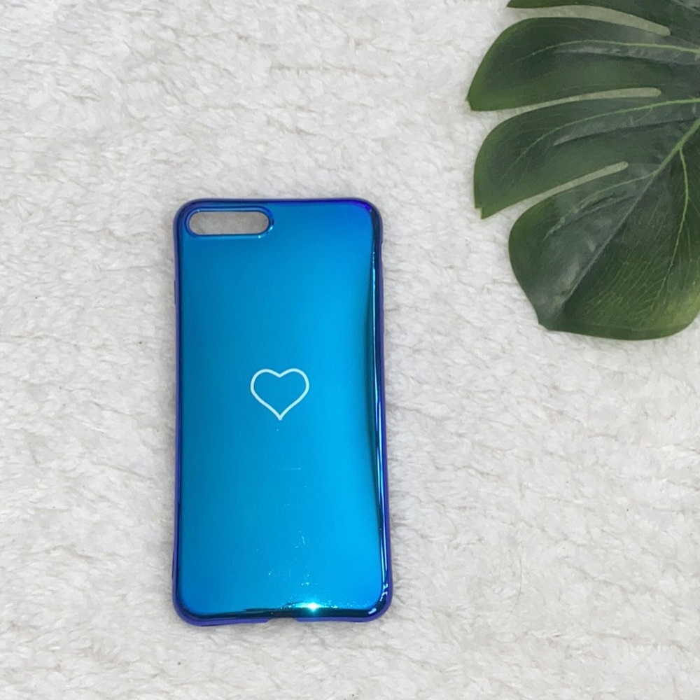NEW UO Blue Reflective Heart iPhone 6/7/8 Case